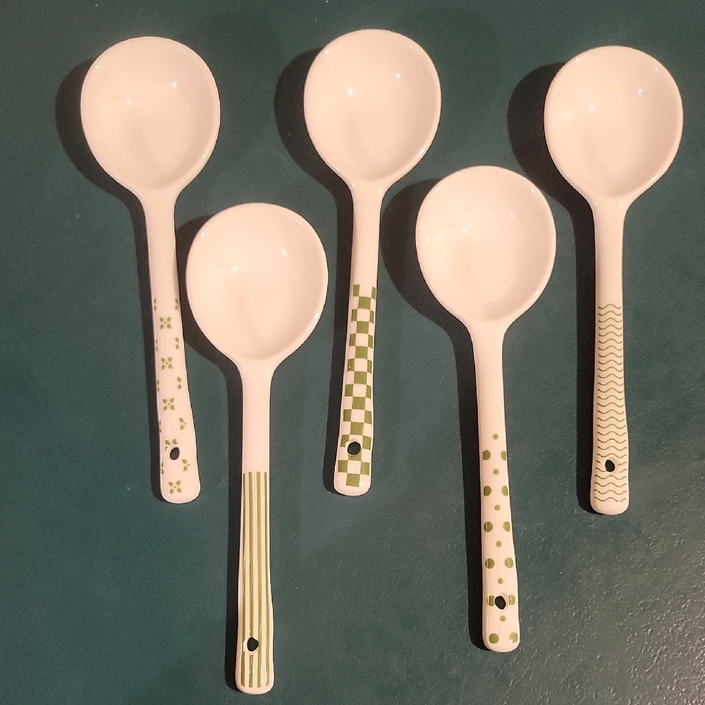 Elegant White and Green Patterned Spoons